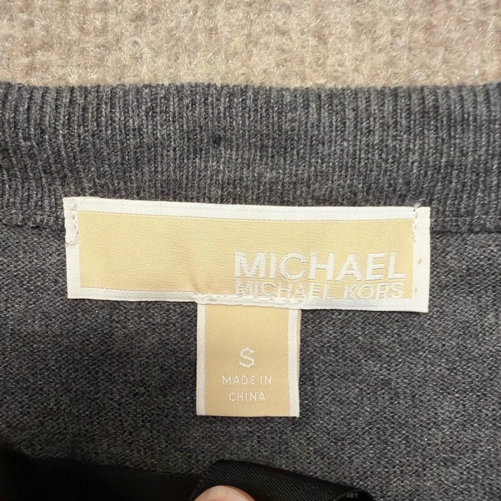 Michael Kors Gray V-Neck Sweater with Bow 1706